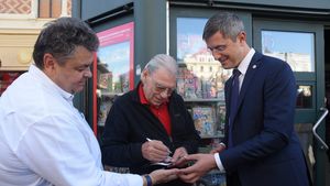 Dan Barna, prins în ofsaid la Oradea. VIDEO | Liderul USR s-a oferit să-i dea un autograf lui Emeric Ienei. Un coleg l-a salvat