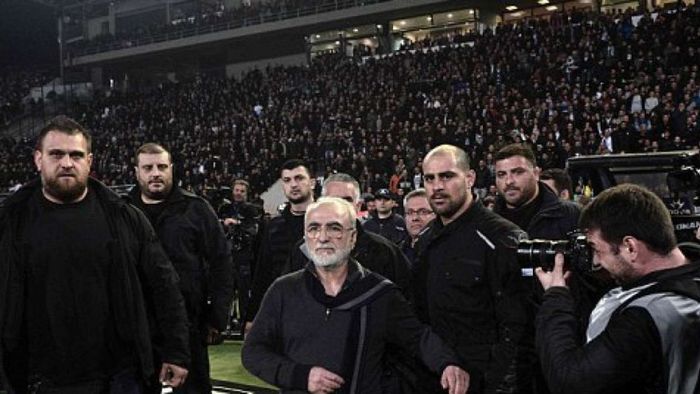 "L-am anunțat pe ministrul de la externe". Patronul lui PAOK, reacție foarte dură la finalul meciului care l-a adus aproape de grupele Ligii. FOTO | Fundașul Khacheridi a mers și mai departe