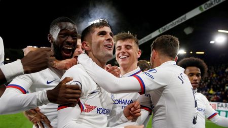 Căpitanul America! VIDEO | Americanul Pulisic, hat-trick perfect în Burnley - Chelsea 2-4, în Premier League