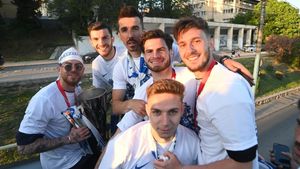 Gigi Becali l-a sunat pe Gică Hagi și i-a cerut voie să negocieze pentru un fotbalist de la Farul Constanța! „Îl iau pentru peste doi ani”