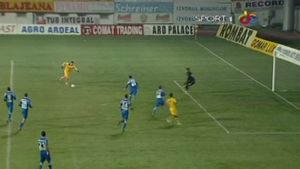 Reghe se va lua cu mâinile de cap când va vedea asta!** Pe cine vrea Becali la Steaua? Paul Batin și-a 'îngropat' echipa la Bistrița: VIDEO Ratări incredibile!