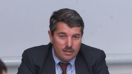 "Turcu e incompatibil cu fotbalul!** A venit de pe șantier și mai bine rămânea acolo!"