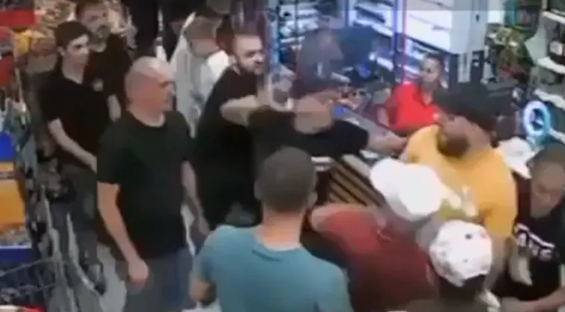 VIDEO | Incidente la Dej, după Unirea – Steaua. Câțiva suporteri ai ”militarilor” și un fan al echipei gazdă s-au lovit într-un magazin. În încăierare a ieșit șifonat și un martor