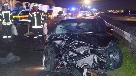 "Am avut un înger păzitor". Un star din Bundesliga a fost aproape de moarte, după ce s-a răsturnat cu mașina