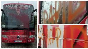 Autocarul echipei UTA, vandalizat de fanii Rapidului după victoria cu Dinamo | VIDEO