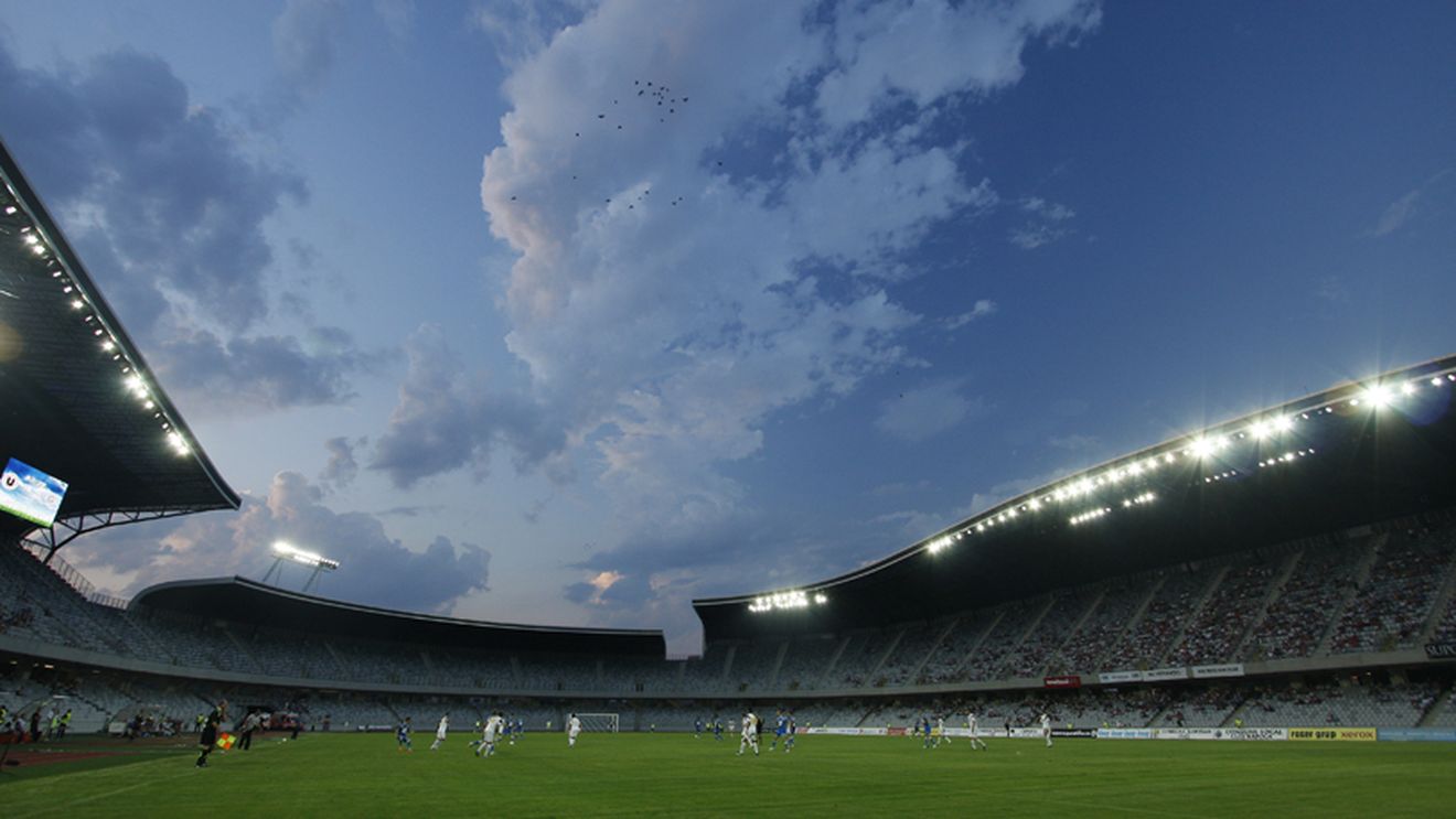 Directorul Cluj Arena îi răspunde lui Burleanu: "Nu vom schimba gazonul, dar va arăta foarte bine la meciul cu Muntenegru". De ce a băltit apa pe teren, la Supercupă