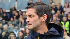 „Când ești în întuneric, trebui să cauți lumina”. Cristi Chivu i-a blocat pe jurnaliștii italienii cu speech-ul său înainte de meciul Parmei