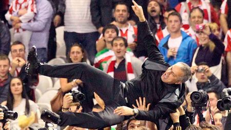 Mourinho, un antrenor de legendă!** Cu titlul luat pe banca Realului, portughezul a egalat un record atins până acum de doar doi antrenori