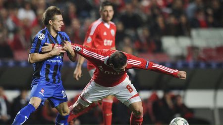 Reghecampf a lămurit raportul pe care îl va avea cu Ionuț Neagu: "Nu vorbește el cu mine, vorbesc eu cu el"