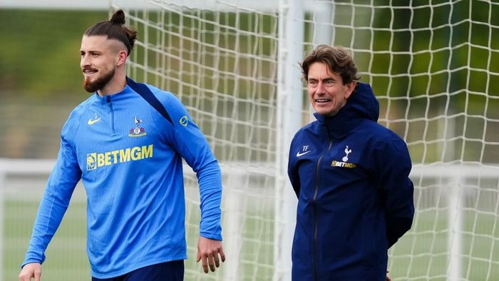 L-au taxat! Nota primită de Radu Drăgușin după ce Tottenham a pierdut cu Newcastle: „Performanță amestecată”