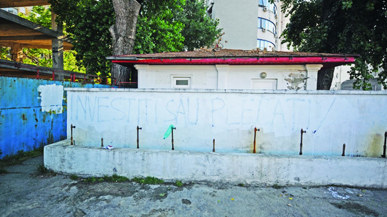 Dinamo în pragul unui nou război!** Câinii continuă protestele, șefii îi acuză de vandalism: Revendicările fanilor