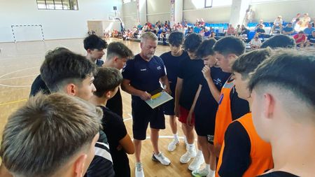 Handbalul românesc, în mare rușine! Antrenorul norvegian Bent Dahl, jefuit la Vâlcea de obiecte de peste 15.000 de euro: „Clubul pasează responsabilitatea la proprietar și invers”. EXCLUSIV