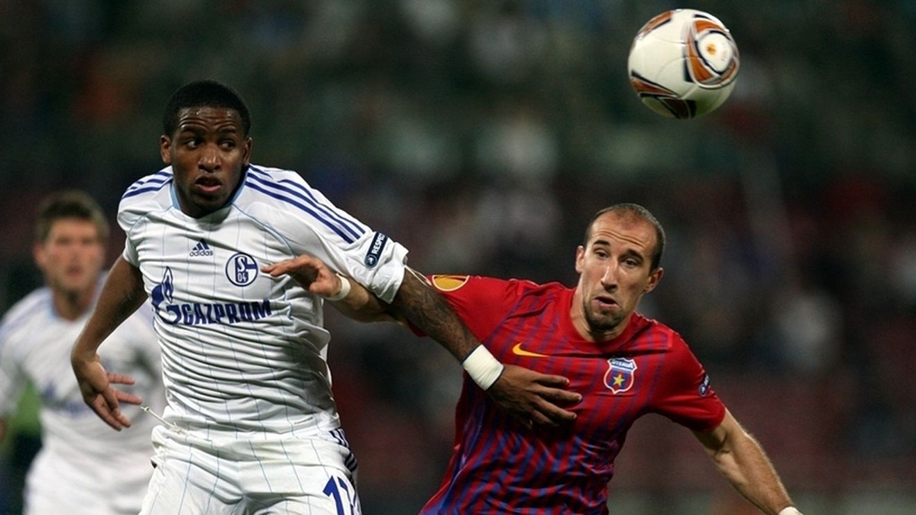 Reghecampf e pregătit pentru meciul cu Schalke 04: "Nu mă tem, știu ce ne așteaptă în Germania"