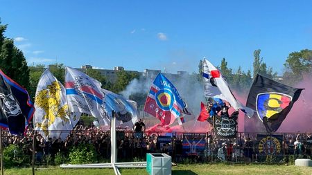 Atmosferă incendiară după CSA Steaua - CS Afumați! Mii de oameni s-au adunat pentru a felicita echipa lui Daniel Oprița după victoria din Ghencea | FOTO & VIDEO