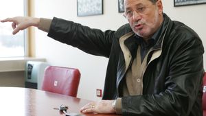 Dinu: "Borcea a făcut unele greșeli"