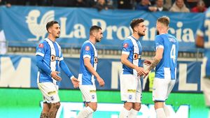 Mihai Rotaru poate da două lovituri spectaculoase! Jovan Markovic și Vladimir Screciu pot fi transferați la pachet de un club din Italia