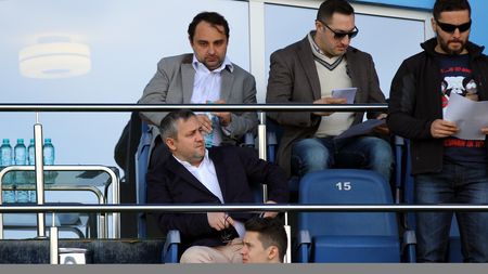 Dialog halucinant între patronul Craiovei, Mihai Rotaru, și moderatorul TV, Vali Moraru, după derby-ul oltenilor cu FCSB! "Dacă nu aveați drepturile TV, nu discutați cu mine la ora asta" vs. "V-a rugat domnul Papură să punem meciurile mai devreme pentru că e obosit și se culcă la 10 noaptea?"