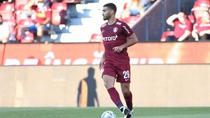Prima reacție a celor de la CFR Cluj după ce Rachid Bouhenna a semnat cu FCSB: „Dan Petrescu s-ar fi bazat pe el în sezonul următor”
