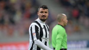 Singura variantă prin care Gigi Becali îl poate lua pe Constantin Budescu: „E posibil orice” Mingea e în terenul patronului de la FCSB