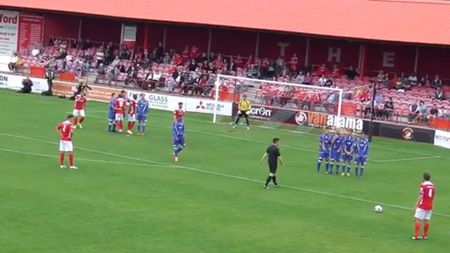 Britanicii au descoperit un nou puști minune. VIDEO SUPERB | A înscris magnific, la debut, și a intrat în cărțile de istorie