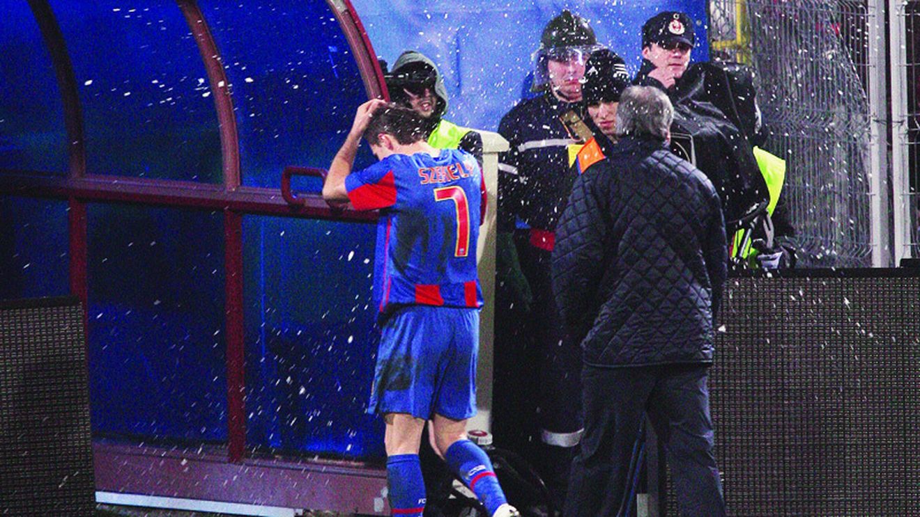 Ajutor de la Mitică?** Steaua a scăpat de suspendare!