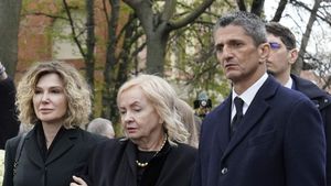 Ce discurs a ținut Răzvan Lucescu în biserică, la slujba tatălui său Mircea Lucescu: „A fost impresionant”