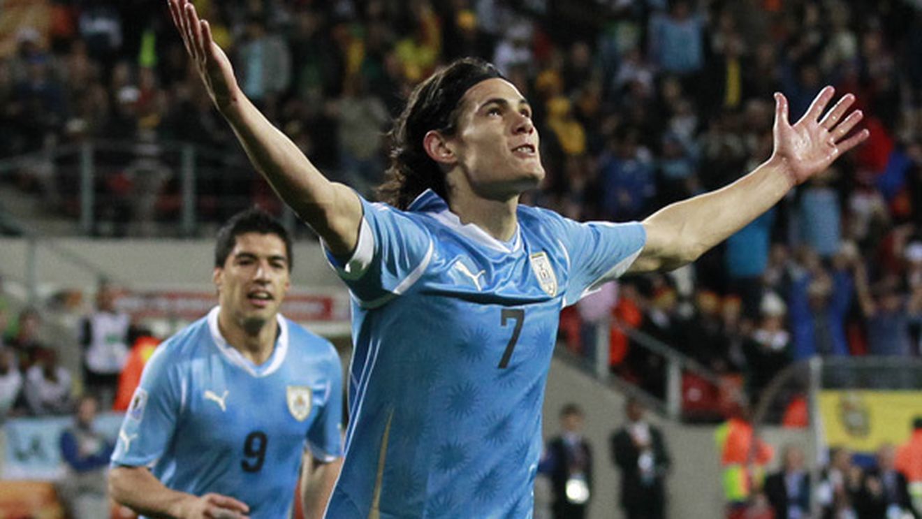 Napoli l-a cumpărat pe Cavani