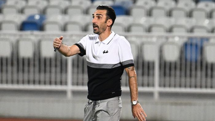 Elias Charalambous și-a ieșit din pepeni din cauza lui Colțescu și a atacat ca niciodată: „Penalty și roșu!”