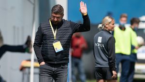 Gabriel Manu se desparte de Metaloglobus. Antrenorul și-a anunțat plecarea, deși clubul n-a transmis nimic în acest sens în comunicatul de urat vacanță plăcută