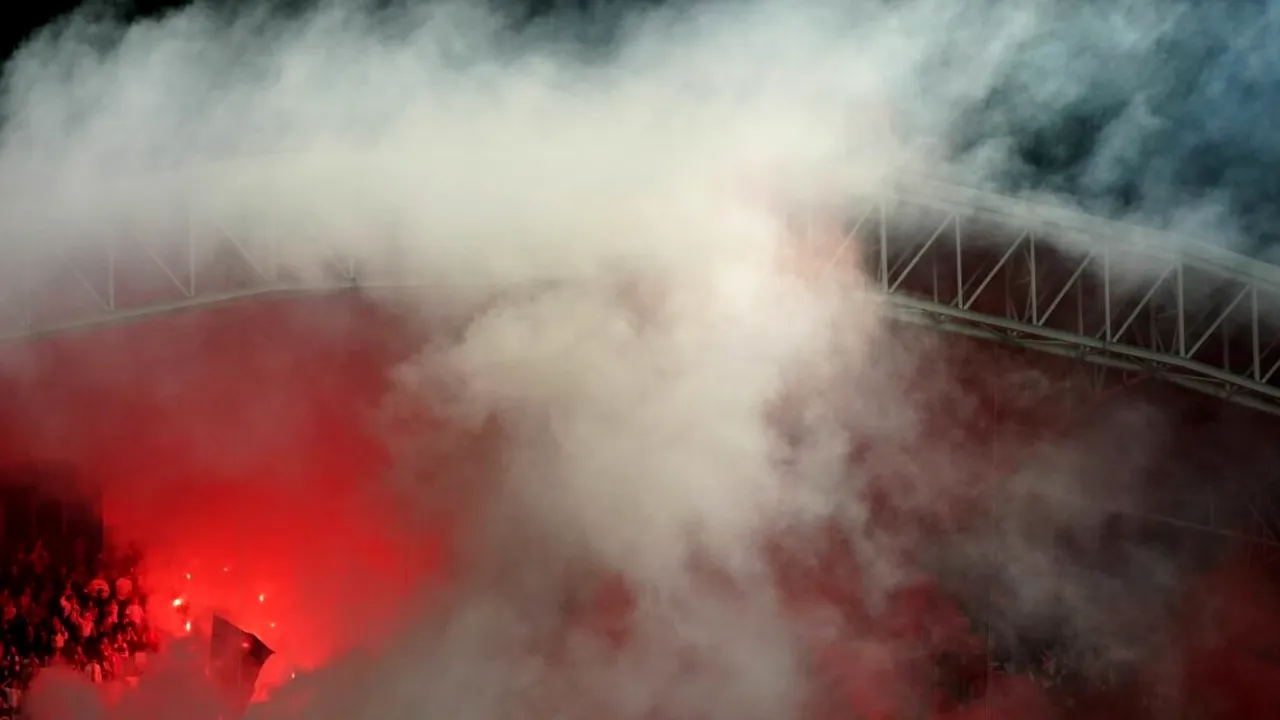 15.000 de fani interziși pe stadioane! Măsură fără precedent în istoria fotbalului