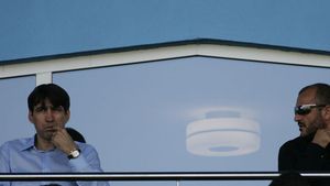 Mititelu bagă frica-n Pițurcă:** "Ce a făcut cu dezlegările e ILEGAL! Câțiva oameni vor ajunge la închisoare"