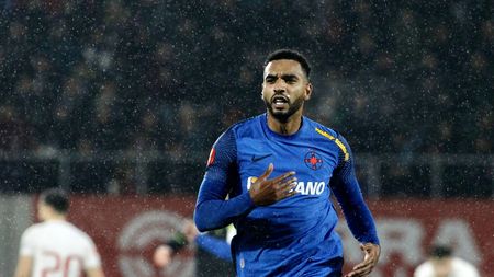 Se alege praful de tot de cariera lui Billel Omrani. Ce echipă a refuzat să semneze cu atacantul francez dat afară de Gigi Becali