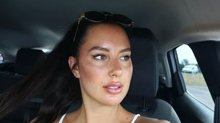 Prima jucătoare care și-a pus silicoane a adus-o în discuție pe Simona Halep: „Sânii ei foarte mari erau un handicap pentru ea”