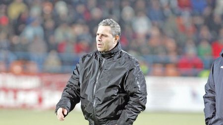 Disperat de arbitraj, Șumi s-a luat de Crăciunescu:** "V-am scăpat de linșaj! V-ați luat fanioane în cârcă cu duiumul"