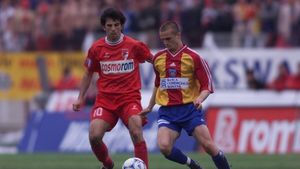 Prima echipă din România care a revenit la sistemul 4-4-2 după "epoca 5-3-2". Se întâmpla în sezonul 1998-1999: "Fotbalul era mai spectaculos atunci"
