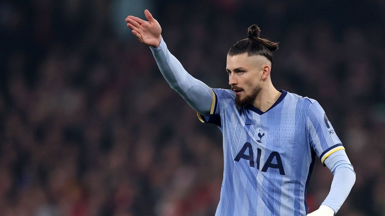 Neverosimil! Atac cum nu s-a mai auzit: „Radu Drăguşin e un fundaş catastrofal! E un amărât"