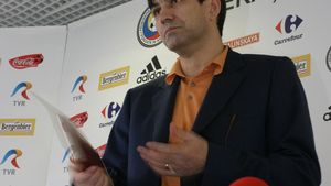 Pițurcă e sigur: "Nu lasă Loți Standardul pentru națională!"