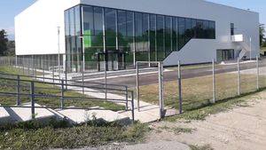 Sală de 1.000.000 de euro după stadion de 1.000.000 într-o comună de 3.100 de locuitori din județul Hunedoara!