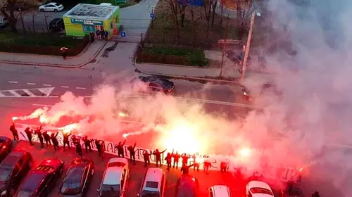 Imagini de senzație! Ultrașii echipei FC Universitatea Craiova, reverență în fața medicilor din Bănie care luptă cu virusul ucigaș: „Nu sunteți singuri, nu dați înapoi” | VIDEO & FOTO