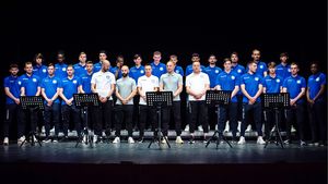 VIDEO | Ieșenii au talent! Costel Enache și-a urcat elevii pe scena Ateneului Național. Motivul acțiunii neobișnuite a clubului Politehnica
