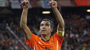 Van Bronckhorst va refuza să facă testele antidoping, dacă Olanda va câștiga CM!** Vezi care e motivul!