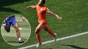 FOTO | Depay și-a șocat noii colegi de la United! "Nu mi-a venit să cred ce văd!"  IREAL: Cum arată picioarele olandezului