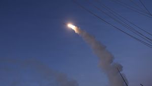 Teroare printre fotbaliștii români de națională! Racheta iraniană a fost doborâtă lângă Gaziantep, orașul unde joacă Drăguș și Sorescu