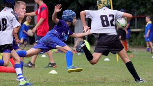 Alt incident frapant în curtea lui Dinamo: doi rugbyști de 14 ani de la Șoimii București s-au tăiat la mâini după ce s-au hârjonit cu un cuțit la finalul unui antrenament! ”Erau cu părinții, au făcut o glumă proastă” | EXCLUSIV