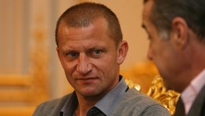 Steaua a ajuns la a 13-a partidă fără victorie! Dorinel la "cota" 6! CE E DE FĂ‚CUT?