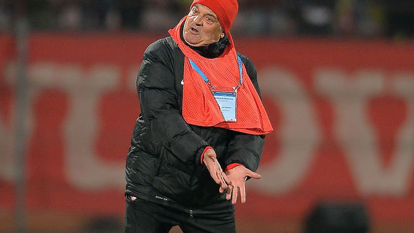 Explicațiile lui Andone pentru eșecul cu CFR: "A fost un accident. Încă mai cred în titlu!" Un nou episod din conflictul cu Adi Mutu: "E greu să mă analizeze el pe mine"