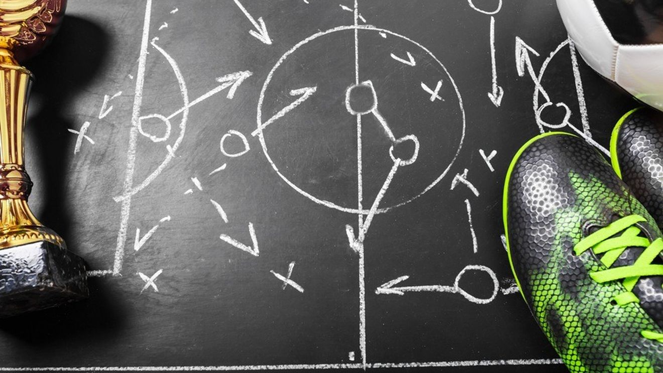 (P) Fotbalul modern între tactică și tehnologie: ce se întâmplă în timpul jocului