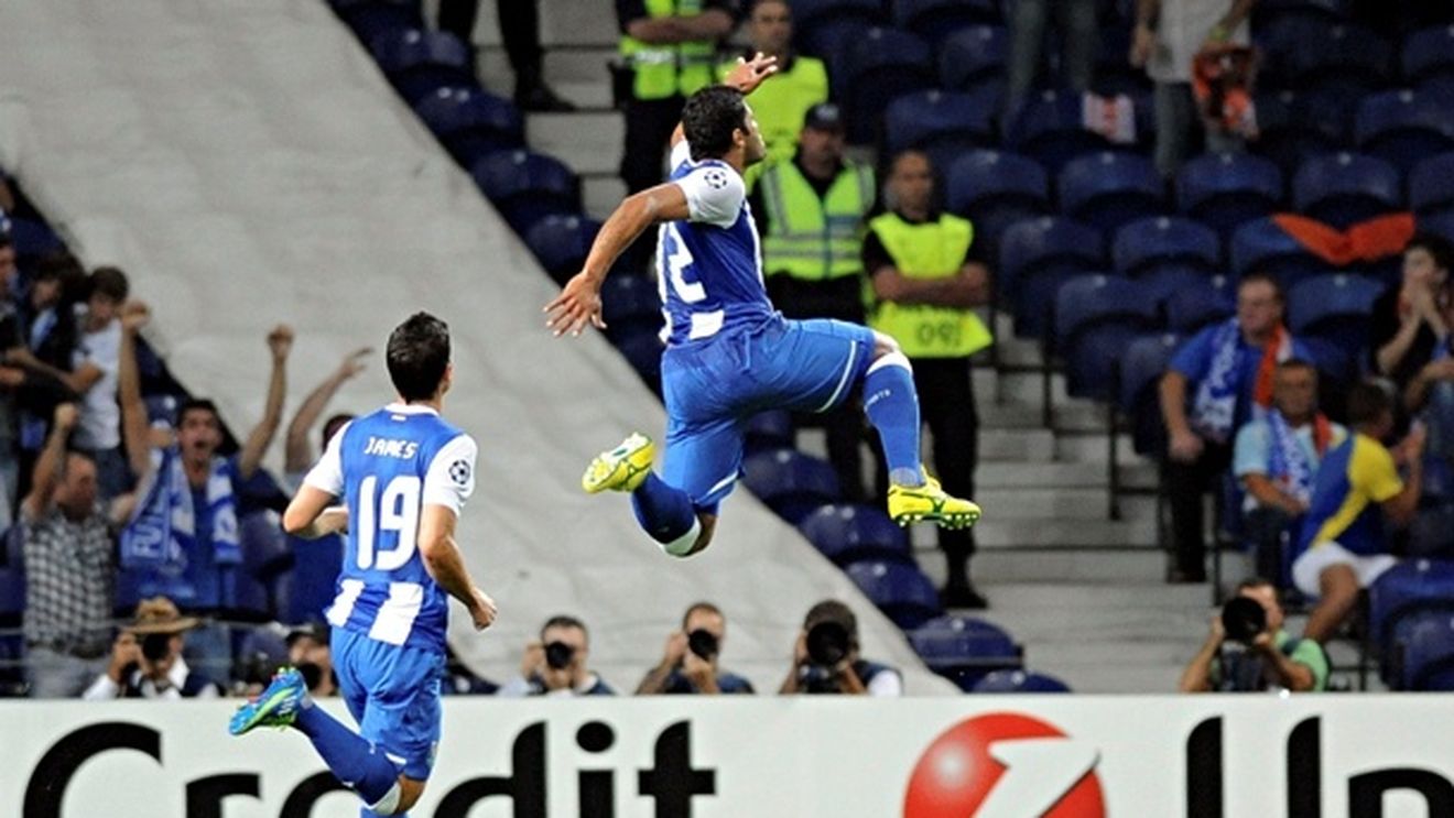 Demonstrație de FORȚĂ‚ a arabilor de la Malaga: oferta șoc prin care îi persiflează pe 'galactici'!** Pellegrini îi dă IGNORE lui Mourinho