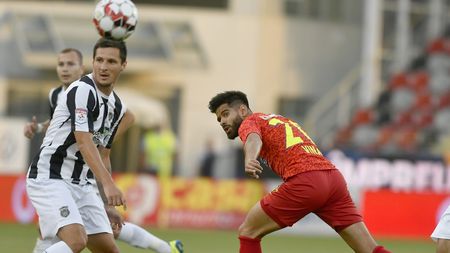 Reacția LPF după ce meciul Astra - Craiova a fost amânat: „Nu s-a pus problema retestării!” UEFA, răspuns categoric pentru fotbalul românesc: „Vrem să terminăm pe teren!”