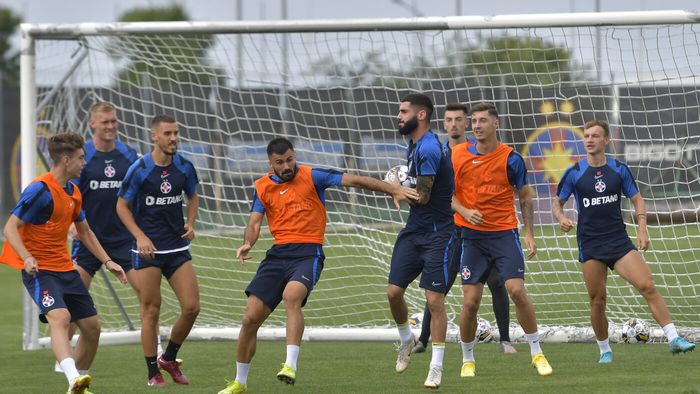 Gigi Becali, măsuri dure la FCSB! Exclude un jucător de pe lista UEFA pentru a-i face loc lui Andrea Compagno